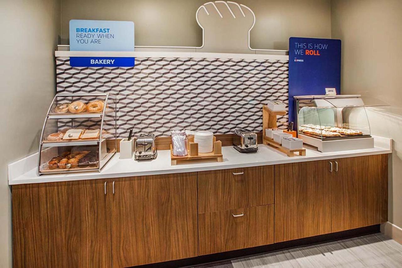 Holiday Inn Express - New Albany Εξωτερικό φωτογραφία
