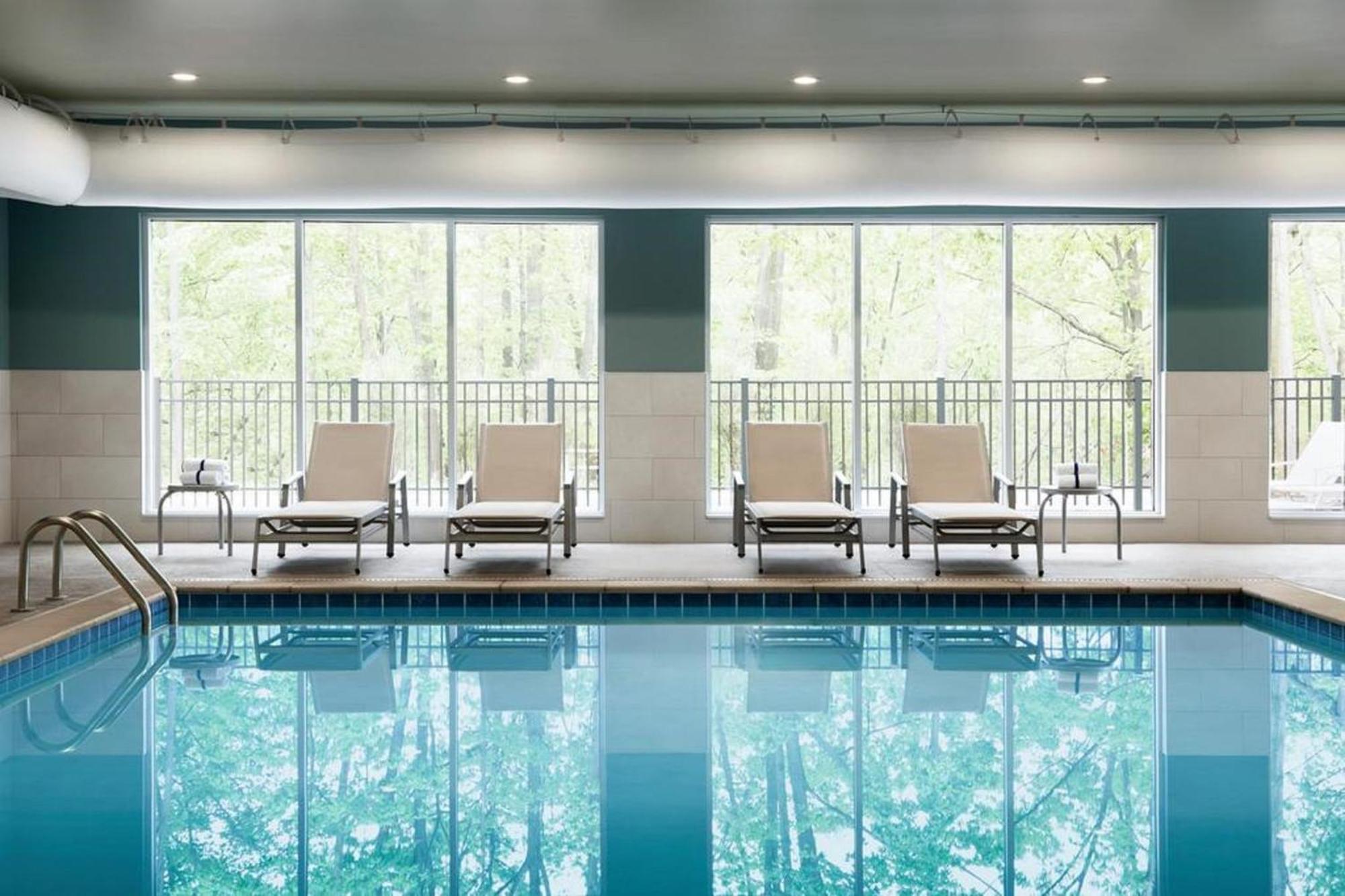 Holiday Inn Express - New Albany Εξωτερικό φωτογραφία